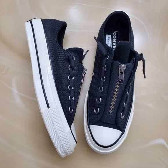 ✨LIMITED EDITION✨ Converse Embossed Suede Chuck 70 Zip - Picture 3 of 8